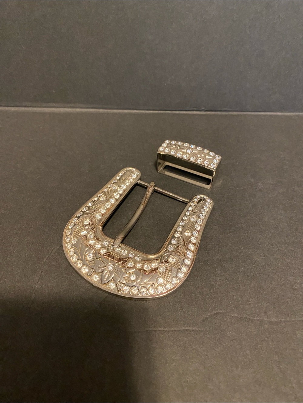 Rhinestone Floral Western Belt Buckle Set - Silver Tone 1.5”